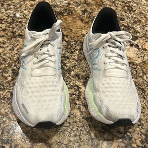 Excellent condition! New Balance Fresh Foam, size 9